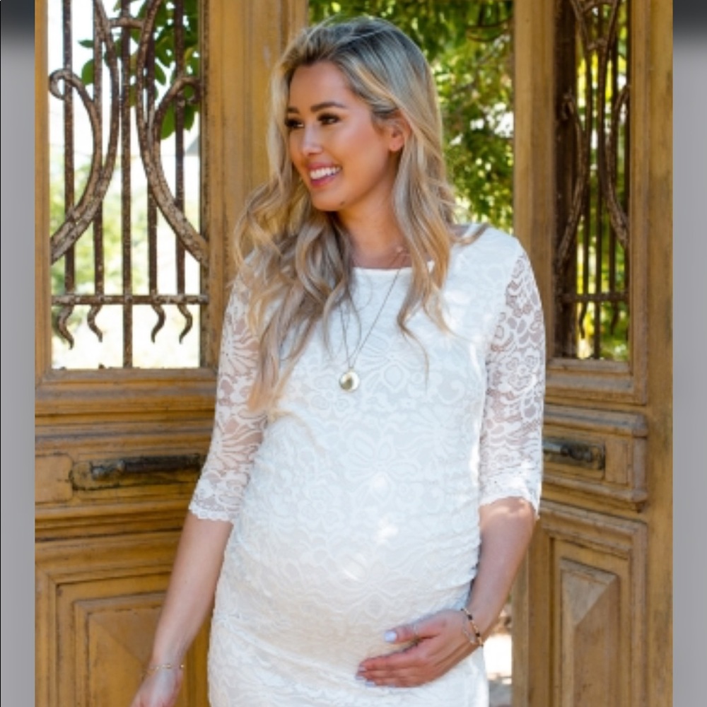PinkBlush, Ivory Lace 3/4 Sleeve Maternity. NWT